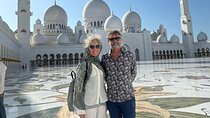 Abu Dhabi Guided City Tour from Dubai with Grand Mosque -Transfer
