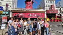 Montmartre's Artistic Soul: Charming Village Walking Tour