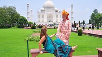 Luxury Taj Mahal Tour from Delhi by Express Train with 5* Lunch