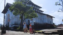 Kandy Countryside Crafts and Temple Experience with Lunch