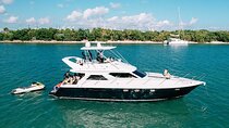 60ft 1 Hour FREE | Miami Yacht Rental | 3 to 6 Hours | 13 People