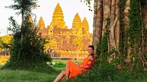 Explore Angkor Temple with Sunset - Small Group