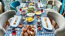 Istanbul Bosphorus Cruise with Turkish Breakfast