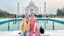 Taj Mahal Tour from Delhi by AC Car with 5 Star Meal