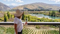 Boutique Wine Tour - visit Central Otago, 4 Wineries & Lunch