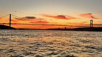 Istanbul's Golden Hour: Bosphorus Sunset Cruise By Boat