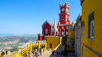 Private Sintra, Pena Palace and Cascais Day Tour