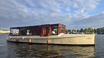2 hours Private Boat Tour in Amsterdam with welcome drink