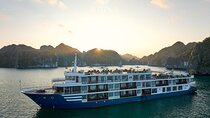 Hanoi: Luxury 2-Day Halong & Lan Ha Bay Cruise–Balcony & Bathtub