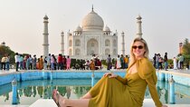Skip the Line Taj Mahal Sunrise Tour from Delhi – Private Guide