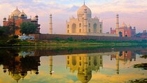 Taj Mahal Sunrise Tour from Delhi