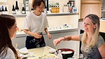 Hand Rolled Sushi Lunch and Sake Tasting in Tokyo