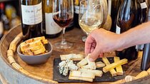 Paris: Le Marais Christmas Gourmet Food, cheese & Wine Tour 