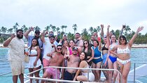 Private Catamaran for Groups – Snorkeling, Music and Dominican Rum