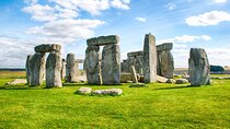 Stonehenge and Bath Tour from London with options