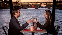 Paris Seine River Dinner Cruise with Champagne and Window Seating