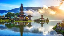 Bali Day Ride: Water Temples, Jungle Trails and Highland Beauty