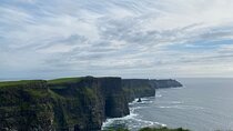 Private Tour from Dublin to Cliffs of Moher and Galway 