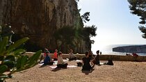 Hiking and Yoga in the Calanque of Sormiou