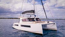 Private 34" Aventuras catamaran at Tulum with snacks and open bar