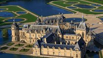 Royal getaway to the Domaine de Chantilly in Van Premium 
