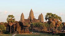 Luxury Private Sunrise or Sunset Private Angkor Wat with Guide