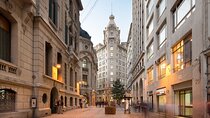 La Moneda, Historic Downtown, and Cerro Santa Lucía Private Tour