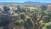 from Marbella/Estepona: Private VIP Ronda Tour with Tapas + Admission