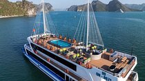 Hanoi : Halong Bay 7-Hour Luxury Cruise with Limousine Transfer 
