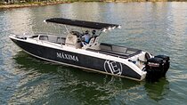 Private Boat Rental for 8 Hours in Maxima with Captain