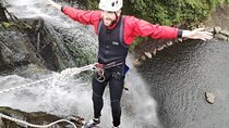 Canyoning in Baños Cascada Chamana