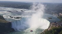 Small Group Niagara Falls Day Tour from Toronto with Boat cruise