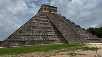 Iconic Chichen Itza Experience! Classic Tour from Tulum City