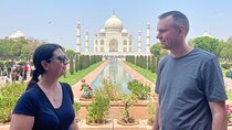 Taj Mahal and Agra Private Tour from Delhi by Car with 5* Lunch
