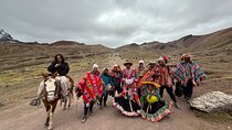 Rainbow Mountain on Horseback 1-Day Tour