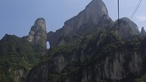 Tianmen Mountain and Zhangjiajie Park(Avatar mountain) day tour