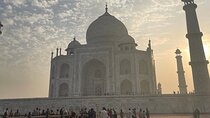  Taj Mahal Tour from Delhi – Same Day Agra Visit by car