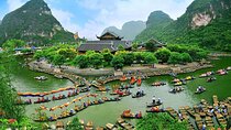 Luxury 1-Day Tour to Hoa Lu, Trang An & Mua Cave from Hanoi