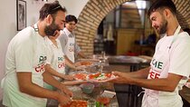 Rome: Pizza Making Class with Spritz & Mixology