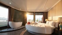Top 5-Star Overnight Cruise to Halong & Lan Ha Bay from Hanoi