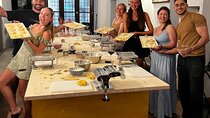 Authentic Pasta Making Class in Florence with a Local Chef