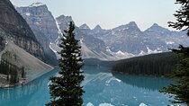 Moraine Lake and Lake Louise Day Tour