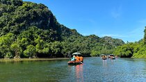 Deluxe Day Trip from Hanoi: Explore Bai Dinh Pagoda & Trang An 