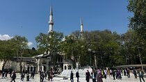 Istanbul Islamic Heritage Tour: Sacred Tombs & Eyup Sultan Mosque