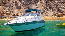 Luxury Yacht Charter and Arch Tour in Cabo San Lucas