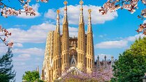 Barcelona City Pass Deluxe Top Attractions Gaudi and Culture