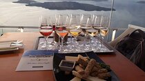 6-Hour Private Santorini Tour with Wine Tasting Experience