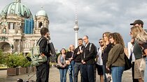 Berlin Walking Tour: Uncovering Royal History on Unter den Linden