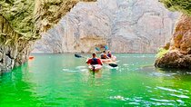 Self-Drive Emerald Cave Kayak Tour—Guided Willow Beach Paddle