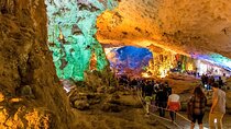 Halong Bay Luxury Cruise with Jacuzzi, Kayaking & Cave Tour